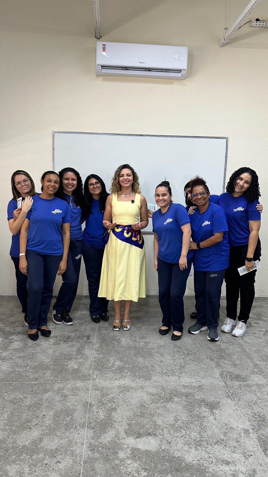 Gil Almeida com a equipe da Escola ADM — Admirável Mundo